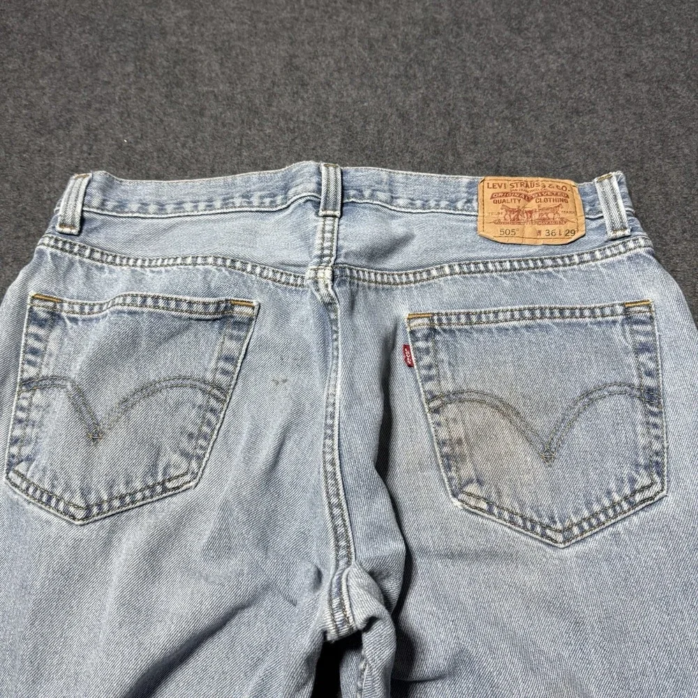 Levis all marks